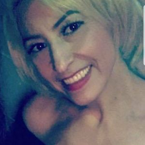 Meet your Posher, Ana